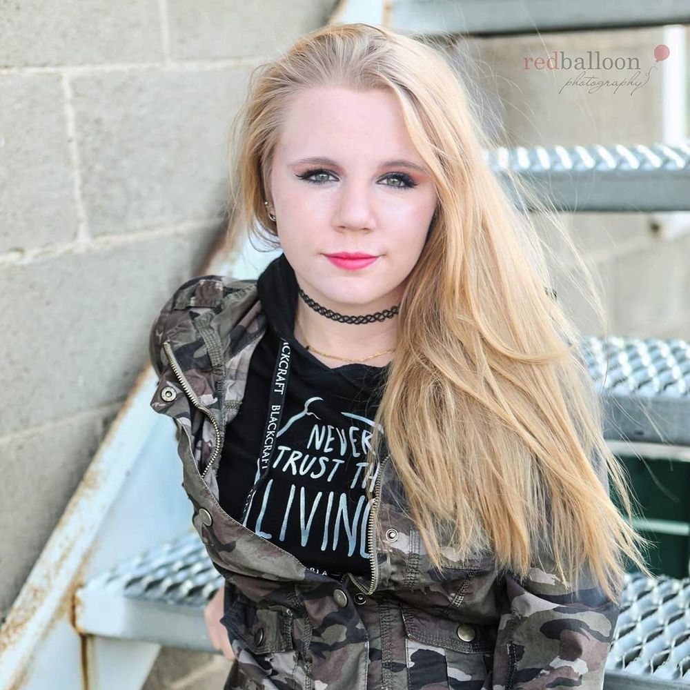 Meet your Posher, Leslie